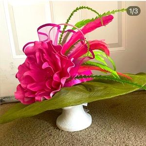 Wide brim KENTUCKY derby hat!  Pink and green KENTUCKY derby hat.  Derby hat